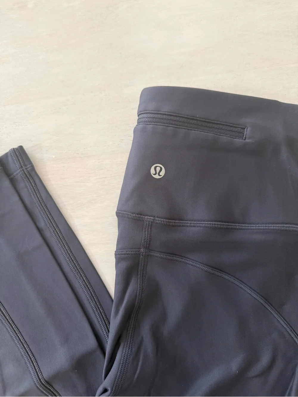 LULULEMON • Flurry Up Super High-Rise Tight 28